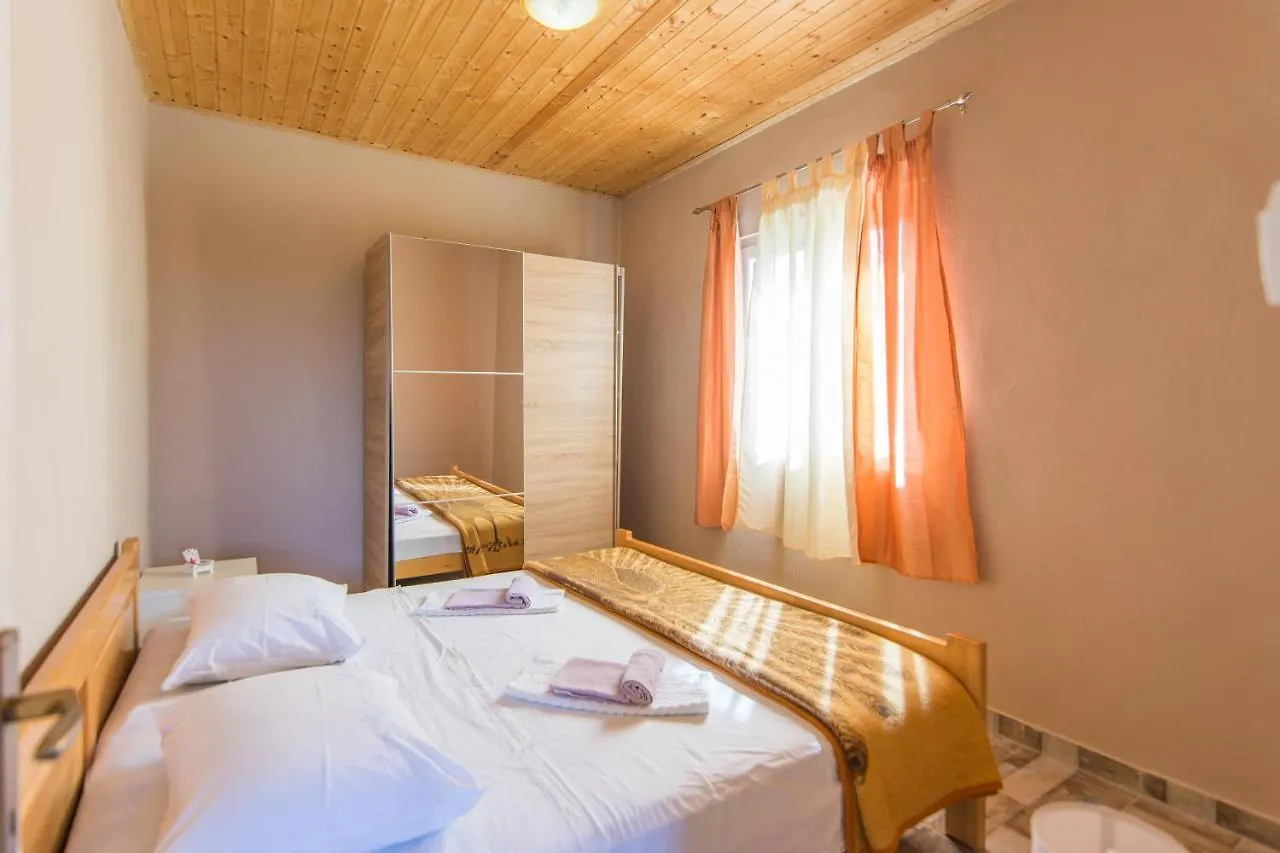 House Grosso Villa Dobropoljana 0*,
